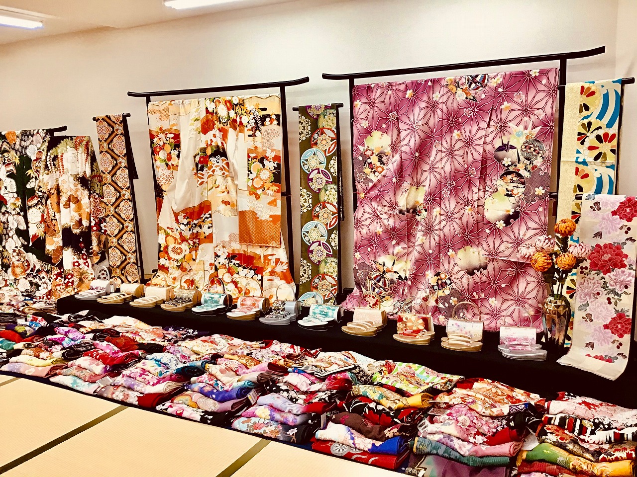 22日(金)より≪大振袖展≫開催ヽ(^o^)丿